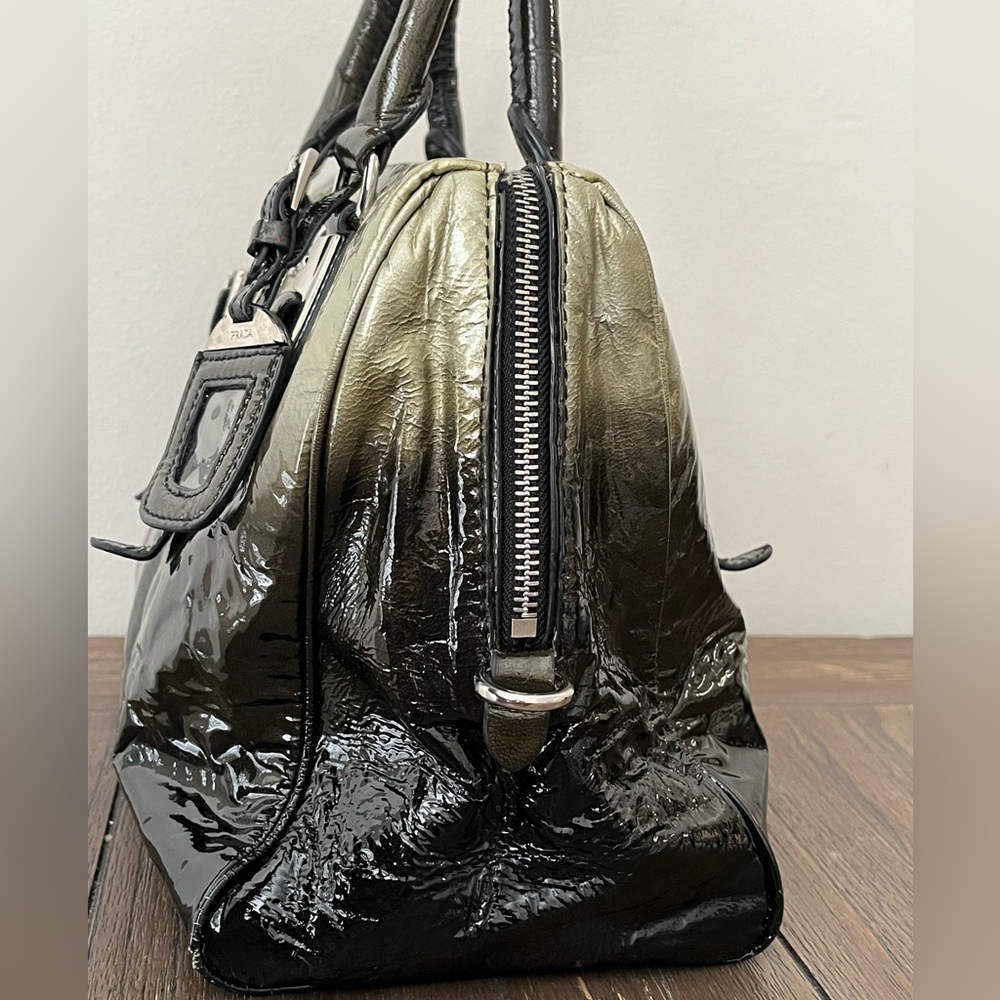 Vintage Prada Vernice Sfumata Bauletto Bag
Handles have decorative hardware. - Picture 7 of 15